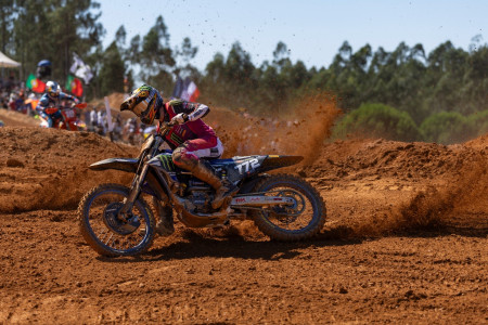 Tisková zpráva: Monster Energy Yamaha Factory MXGP a MX2 připraveny na závody v Jižní Africe